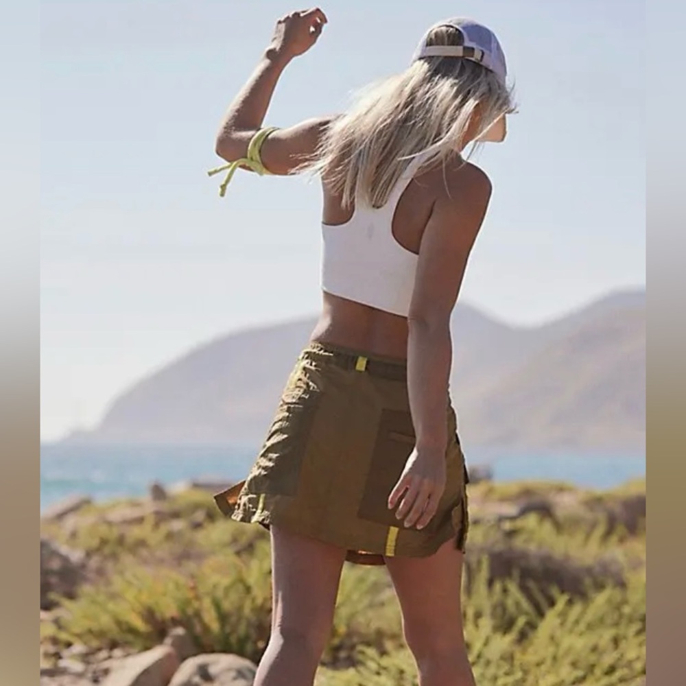 *NWOT* FP Movement Moonbeam Skort - Green - Picture 3 of 5